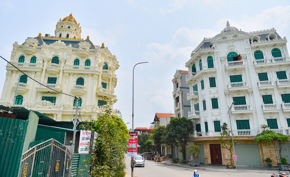 Về ngôi làng giàu có bậc nhất miền Bắc, chớp mắt lại thấy nhiều dinh thự-7