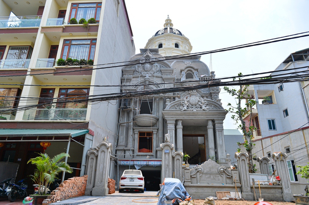 Về ngôi làng giàu có bậc nhất miền Bắc, chớp mắt lại thấy nhiều dinh thự-9