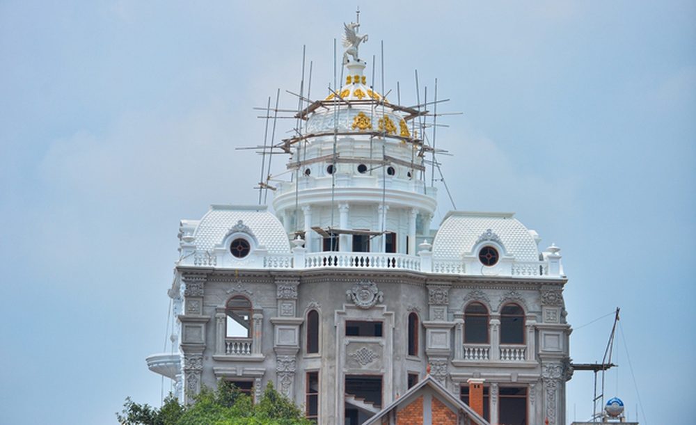 Về ngôi làng giàu có bậc nhất miền Bắc, chớp mắt lại thấy nhiều dinh thự-11