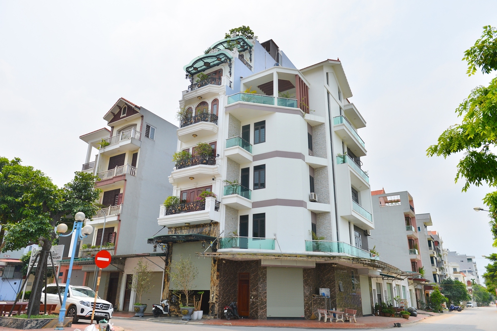 Về ngôi làng giàu có bậc nhất miền Bắc, chớp mắt lại thấy nhiều dinh thự-13