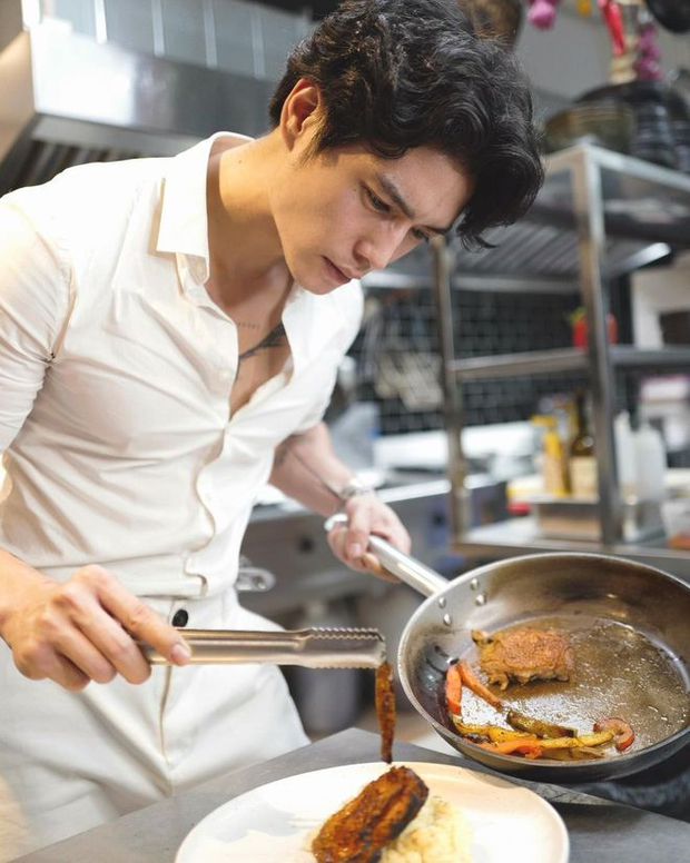 Cặp trai tài gái sắc hot nhất MXH lúc này: Tốt nghiệp toàn trường top, profile siêu xịn, soi tới sự nghiệp đúng là quá xứng đôi-6