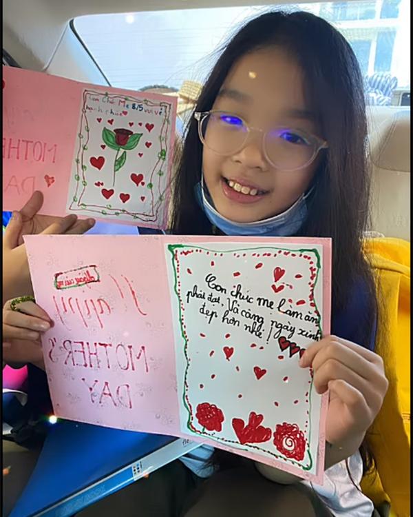 Vân Dung, Giáng My xúc động viết về mẹ-3