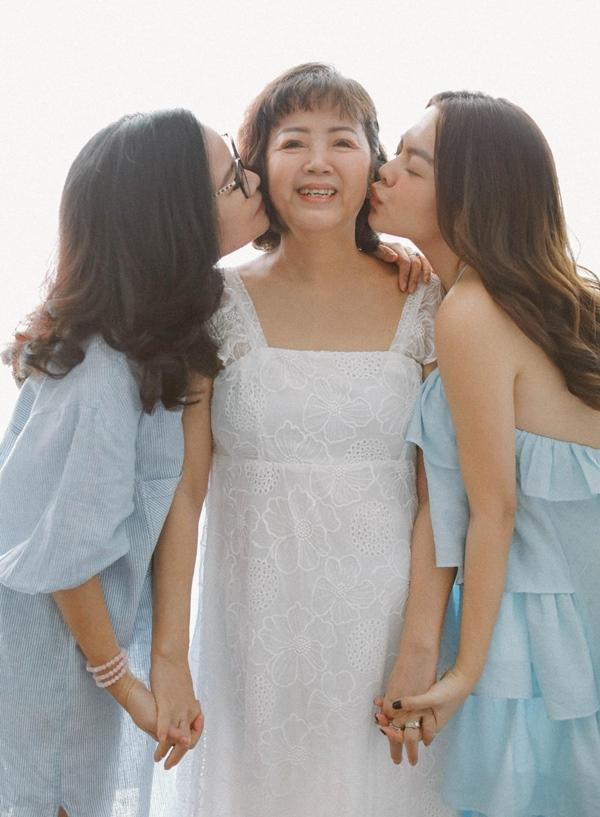 Vân Dung, Giáng My xúc động viết về mẹ-5