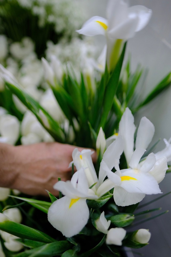 Không gian lễ đường view biển của Ngô Thanh Vân và Huy Trần: Ngập hoa tươi, 1 chi tiết đặc biệt chứng minh độ chịu chi khủng!-6