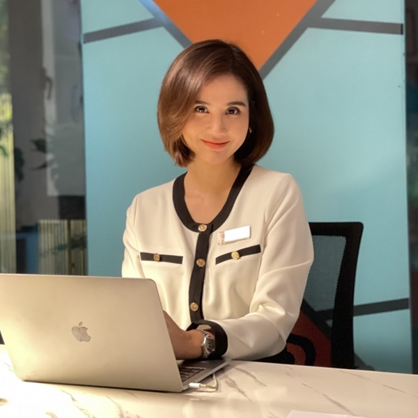 Đối thủ mặc đẹp của Huyền Lizzie trong Vũ trụ VTV: Đầu tư tới 100 bộ váy áo, suốt 50 tập phim không mặc lại lần nào-2