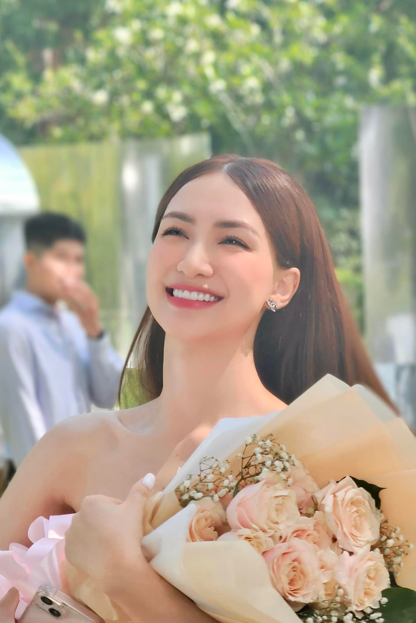 Ngày của Mẹ: Phía sau mỗi người mẹ… là cả MỘT THANH XUÂN, nhìn lại những bà mẹ đơn thân nhưng đầy mạnh mẽ của showbiz Việt-23