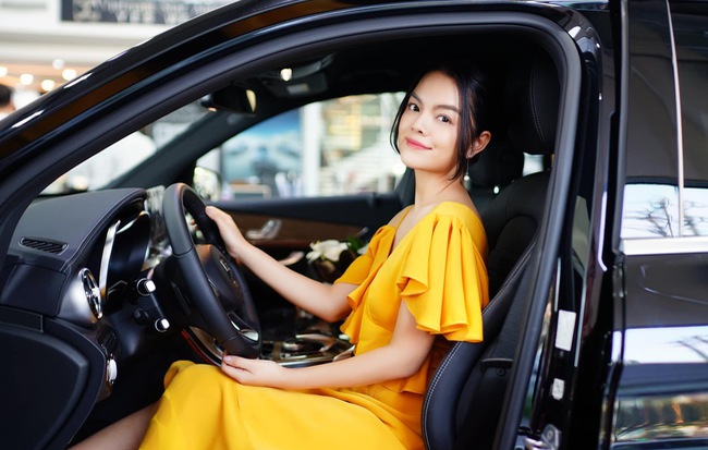 Ngày của Mẹ: Phía sau mỗi người mẹ… là cả MỘT THANH XUÂN, nhìn lại những bà mẹ đơn thân nhưng đầy mạnh mẽ của showbiz Việt-10