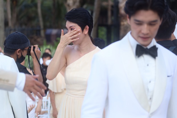 Toàn cảnh đám cưới Ngô Thanh Vân - Huy Trần tại Đà Nẵng: Cô dâu - chú rể phát cả vựa cẩu lương, 1 khoảnh khắc xúc động mạnh!-10