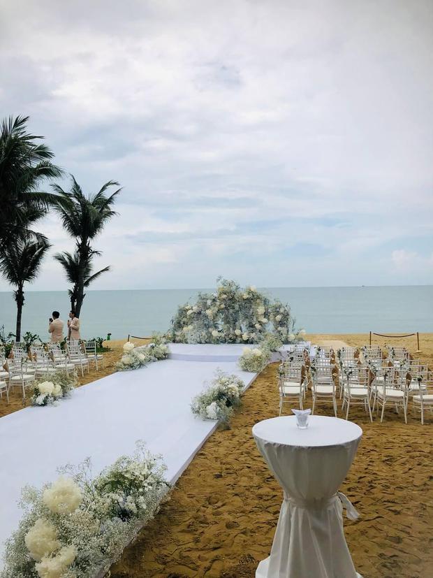 Toàn cảnh đám cưới Ngô Thanh Vân - Huy Trần tại Đà Nẵng: Cô dâu - chú rể phát cả vựa cẩu lương, 1 khoảnh khắc xúc động mạnh!-30