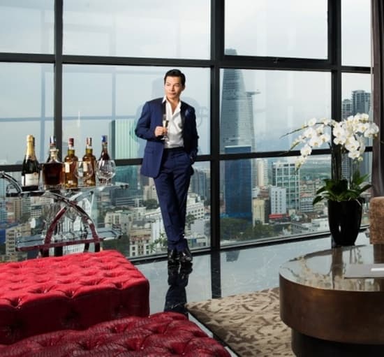 Choáng với penthouse 200 tỷ của Trần Bảo Sơn: View thuộc hàng đỉnh của chóp, nội thất đắt đỏ, xa xỉ-2