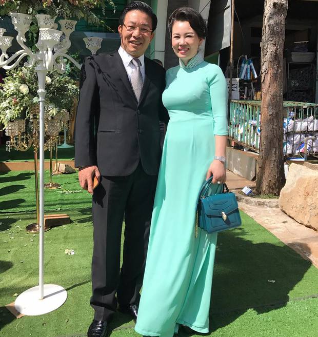 Chủ nhân toà lâu đài 7 tầng ở Nam Định - mẹ cô dâu 200 cây vàng sở hữu thần thái và nhan sắc khiến người đối diện trầm trồ-9