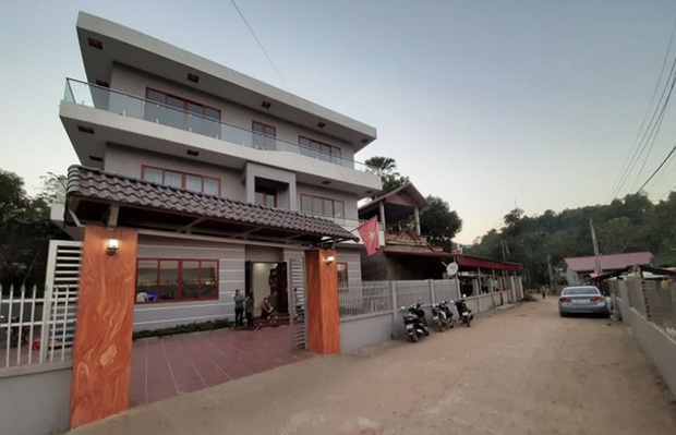 Hà Đức Chinh: Từ cậu bé quê nghèo trở thành cầu thủ nổi tiếng, xây biệt phủ” ở quê - tậu chung cư trên phố, viên mãn bên vợ đẹp-6