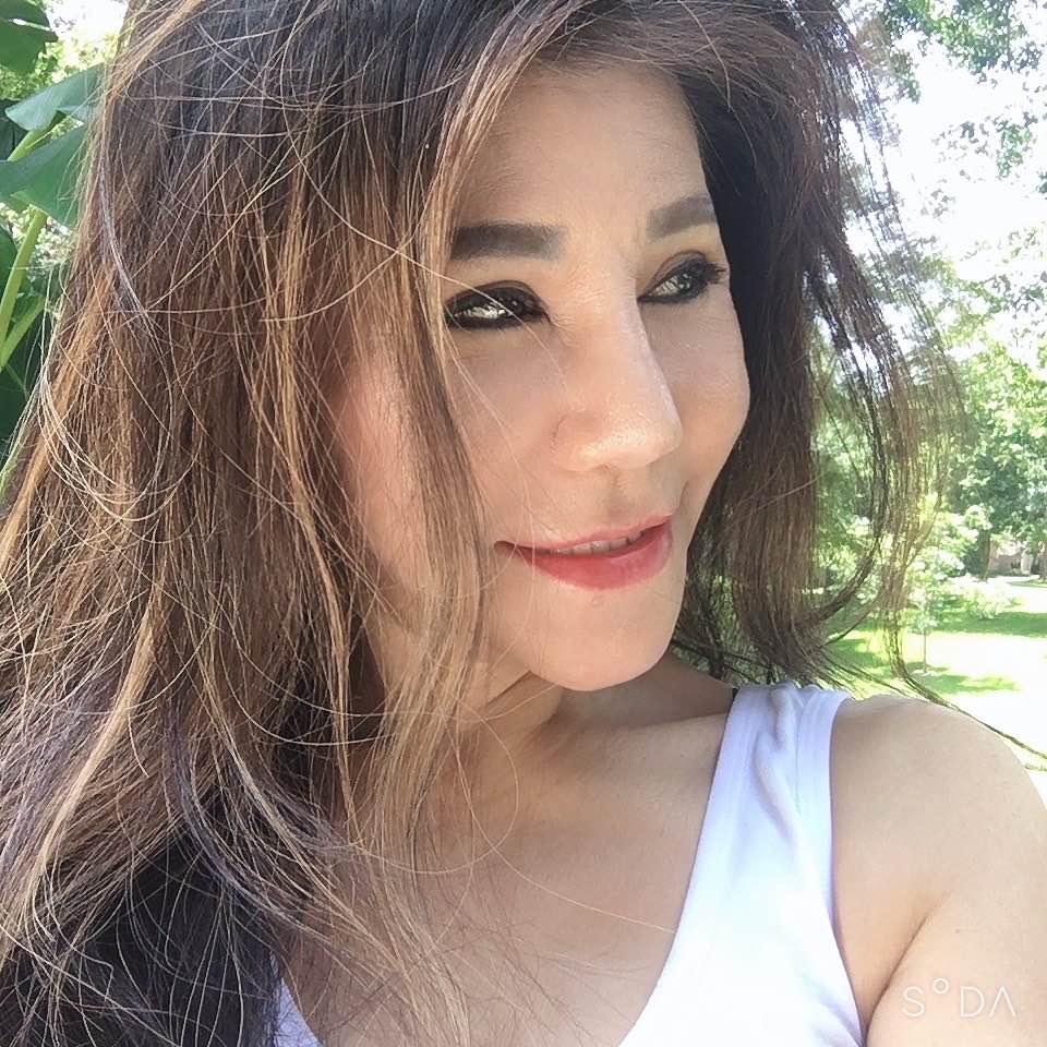 Sơn Tuyền U60 không con cái: Chồng tôi già nhưng vẫn lãng mạn với vợ-9