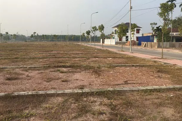 Bị lừa mua đất 2 tỷ đồng để lướt sóng, giờ bán 1 tỷ không ai mua-2