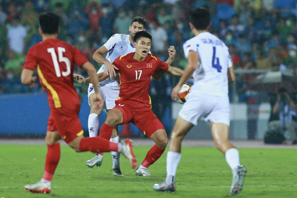 Báo Philippines: Chúng ta khiến U23 Việt Nam choáng-1