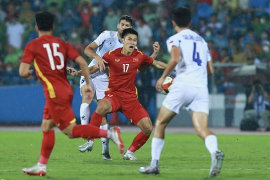 Báo Philippines: 'Chúng ta khiến U23 Việt Nam choáng'