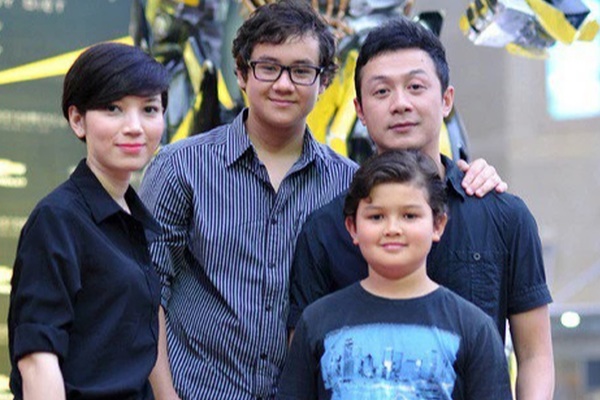 Con gái MC Anh Tuấn và vợ kém 14 tuổi hiếm hoi lộ diện công khai, diện mạo thu hút sự chú ý-3