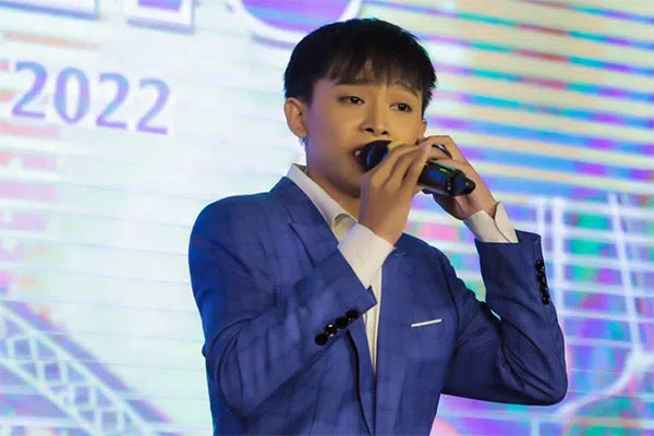 Vì sao Hồ Văn Cường liên tục bị khán giả chê bai giọng hát dù từng là quán quân?-8