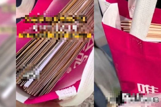 Sợ con trai ế không thể cưới vợ, ông bố mang 20 sổ đỏ đến tuyển dâu khiến ai cũng phải cảm thán: 