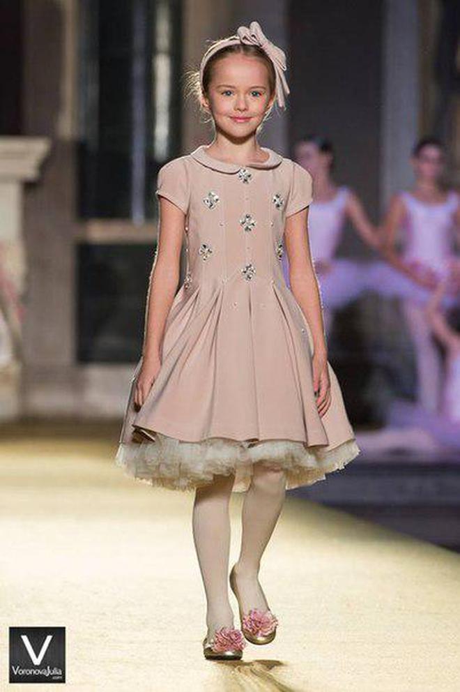 Mẫu nhí xinh nhất thế giới là nàng thơ của loạt thương hiệu đình đám từ 9 tuổi giờ đã thành thiếu nữ, nhan sắc có còn như xưa?-5