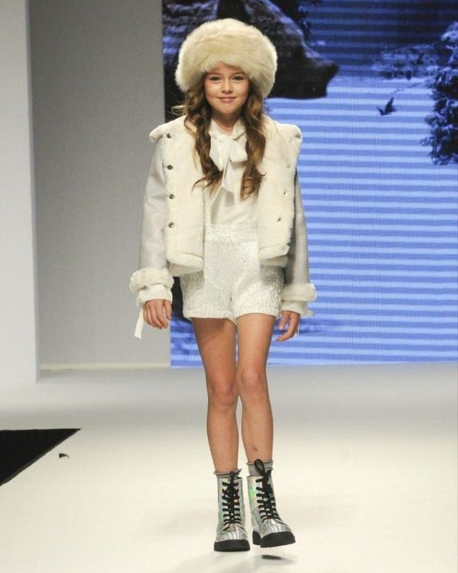 Mẫu nhí xinh nhất thế giới là nàng thơ của loạt thương hiệu đình đám từ 9 tuổi giờ đã thành thiếu nữ, nhan sắc có còn như xưa?-6