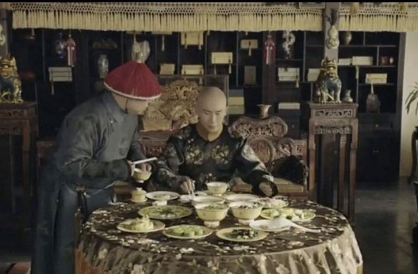 Bữa ăn của Hoàng đế nhà Thanh có xa hoa khủng khiếp như trong phim? Sử sách ghi lại sự thật khiến hậu thế phải choáng váng-2