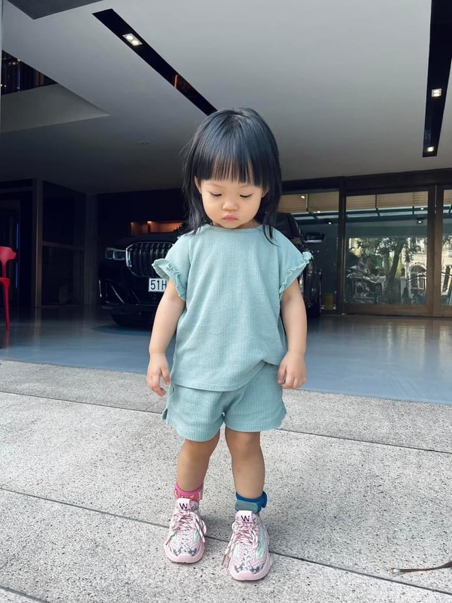 Suchin nhà Cường Đô La chuẩn nhóc tì ngậm thìa vàng, mỗi lần xuất hiện đều thần thái ngất trời thế này-2