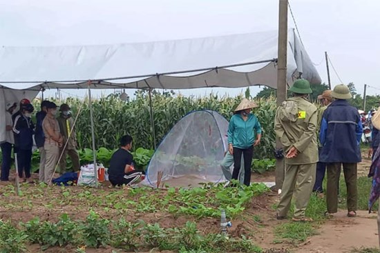 Tìm thấy thi thể cô giáo cùng 2 con nhỏ nổi trên sông ở Hải Dương