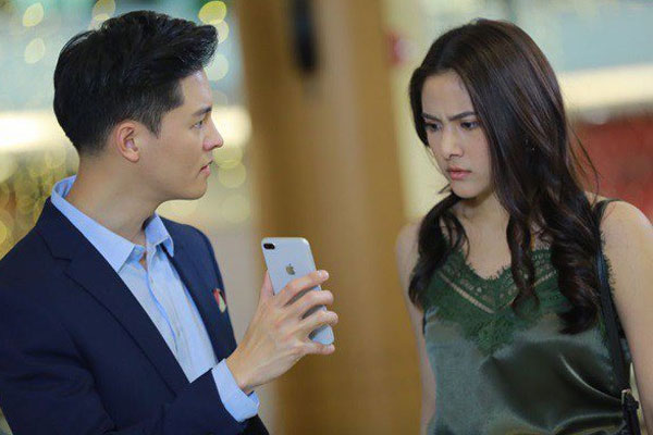 Đêm tân hôn, chồng đưa tôi xem tấm ảnh, vừa nhìn mà tôi sửng sốt rồi ôm lấy chồng cười trong hạnh phúc-2