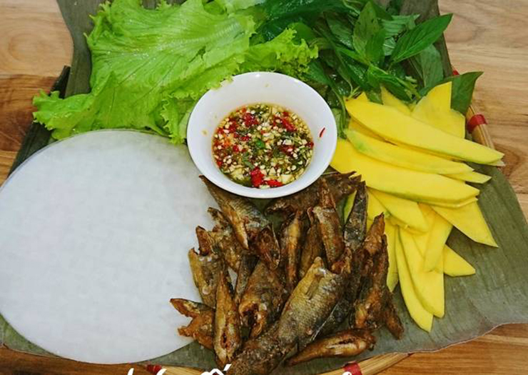 Loại cá rẻ tiền xưa có đầy ngoài đồng, giờ cực hiếm bắt về bán 250.000 đồng/kg-6