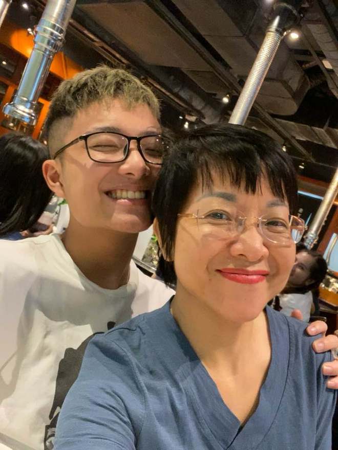 Muôn kiểu dạy con của sao Việt: Lý Hải để 4 con nằm chung dưới đất, Quyền Linh cho con ăn cơm với nước mắm, nằm quạt thay điều hòa-14