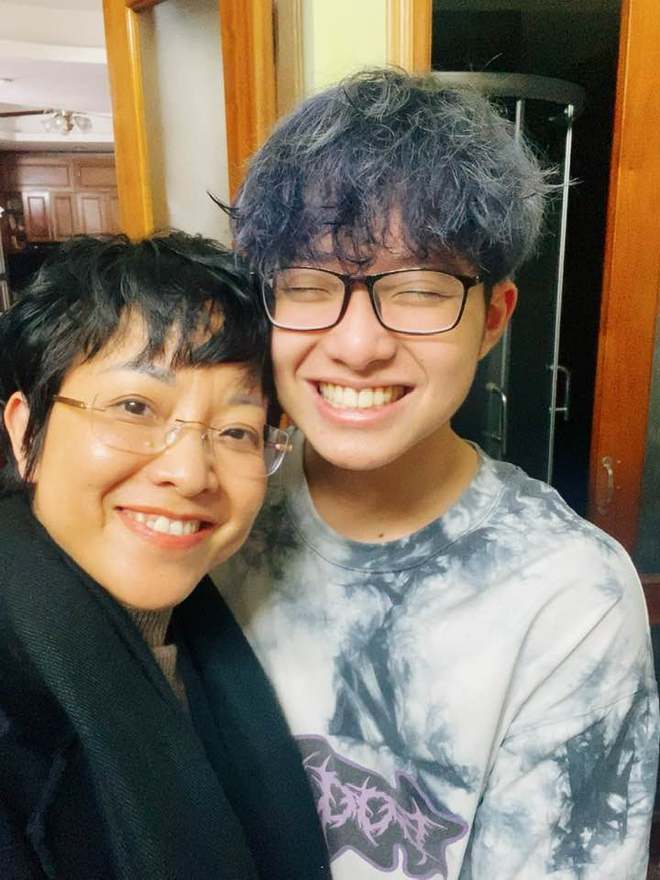 Muôn kiểu dạy con của sao Việt: Lý Hải để 4 con nằm chung dưới đất, Quyền Linh cho con ăn cơm với nước mắm, nằm quạt thay điều hòa-15