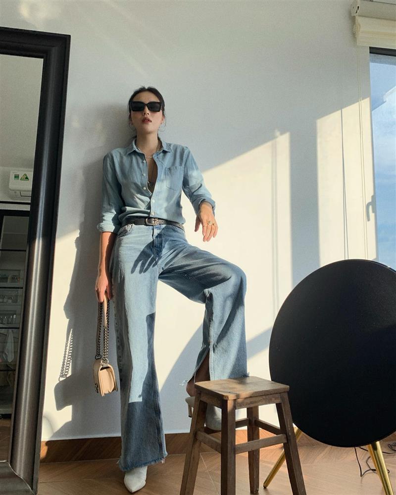 Trang phục denim-on-denim lại thành xu hướng, nàng nào diện lên cũng trẻ trung đầy phong cách-10