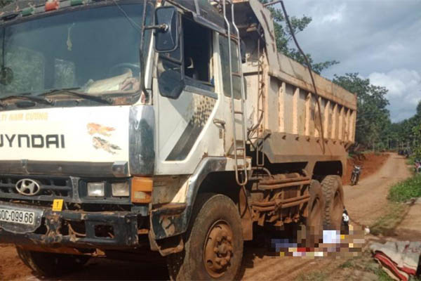 Công nhân vay tín dụng đen, cán bộ công đoàn bị dọa giết nếu không hỗ trợ đòi nợ-2