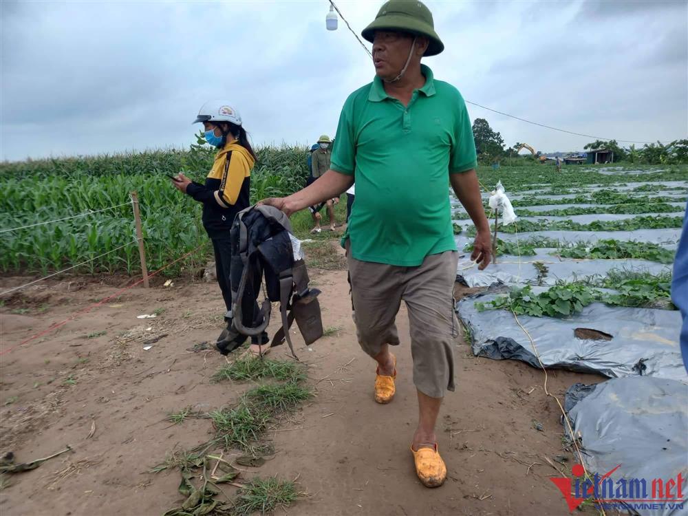 Cô giáo ôm 2 con nhảy sông: Ám ảnh đứa trẻ 9 tháng tuổi trên lưng mẹ-3