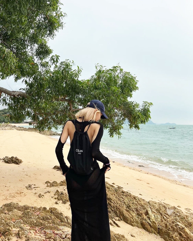 Đỉnh như Lisa, diện đồ vừa xuyên thấu vừa cut-out nhưng nhìn không hề phô phang mới tài!-2