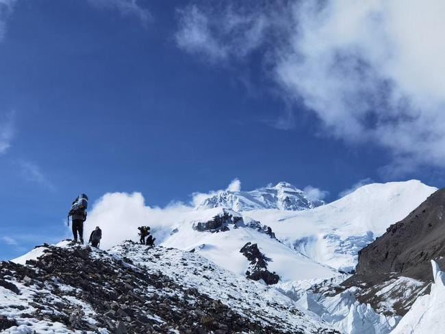 Nghề nguy hiểm: Thu thập hạt giống trên núi cao 5.000m hay hố sâu dưới lòng đất với những rủi ro không ai ngờ-1