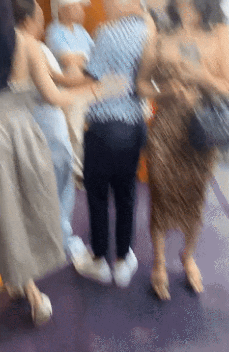 Khoảnh khắc công khai ngọt như mía lùi của Quang Hải và bạn gái, đàng trai trao ví - đàng gái đón lấy gọn bâng-5