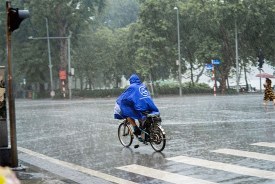 Đợt không khí lạnh hy hữu trong tháng 5 sắp ùa về: Miền Bắc mưa lớn nhiều ngày, liệu kỷ lục 