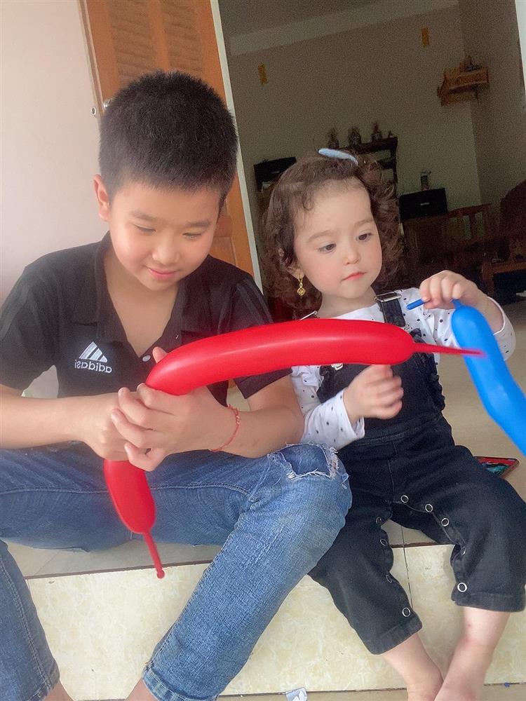 Ra nước ngoài làm ăn, mẹ đơn thân Việt cưới chồng kém 3 tuổi: Phản pháo lời đồn lấy chồng Dubai&nbsp;đổi đời và câu chuyện về mẹ chồng như mơ-6