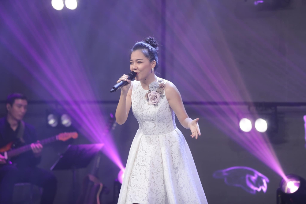 Cuộc sống của ca sĩ Thanh Ngọc ở tuổi 39: Hạnh phúc đến muộn sau đắng cay-3