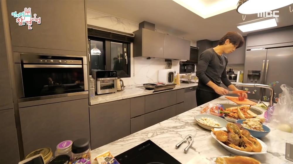 Không gian bên trong biệt thự 100 tỷ đồng của vợ chồng Bi Rain: Đặt chân vào tầng 1 đã sốc-11