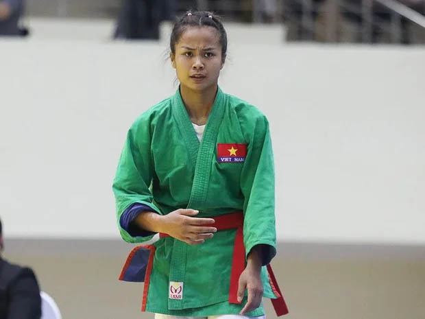 Bố của VĐV Tô Thị Trang qua đời một ngày sau khi cô giành tấm HCV đầu tiên cho thể thao Việt Nam tại SEA Games 31-2