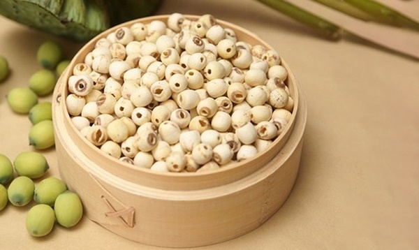 Hướng dẫn chị em cách nấu chè cốm hạt sen thanh mát, bổ dưỡng, mùa hè thưởng thức chỉ có mê-2