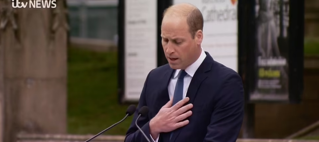 Khoảnh khắc nghẹn ngào của Hoàng tử William khi nhớ đến mẹ và Công nương Kate có cử chỉ đầy tinh tế-2