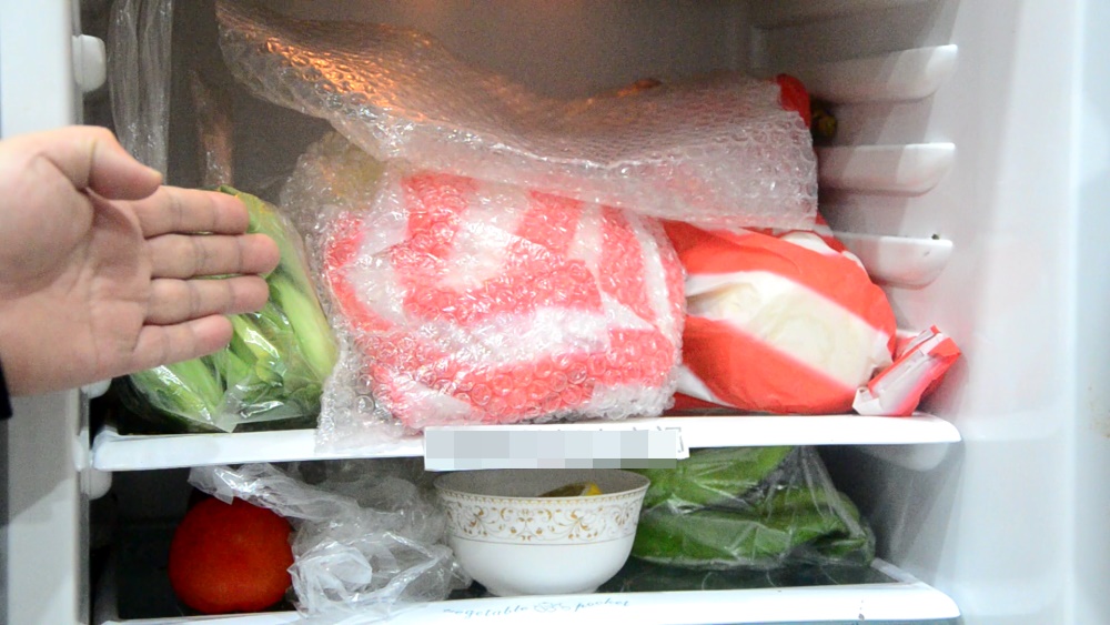 Đặt đá viên vào tủ lạnh có thể tiết kiệm được rất nhiều tiền điện: Cái số 3 đơn giản nhưng ít người biết-3