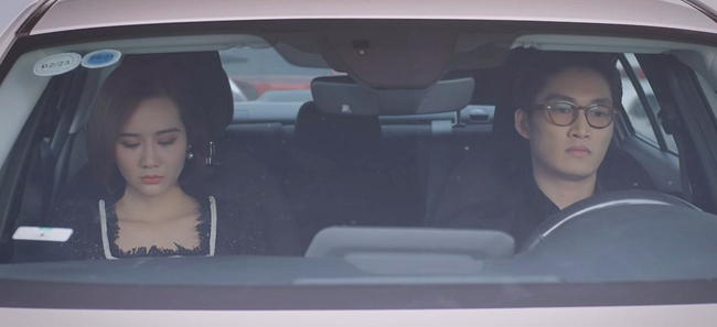 Thương ngày nắng về: Trang ngượng chín mặt khi Duy đòi bế nhưng vẫn chủ động hôn nam chính-1