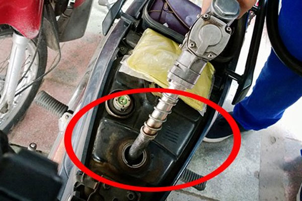 Đổ xăng đừng hô đầy bình hay 50 ngàn, có 4 cách thông minh giúp tiết kiệm hơn nhiều-1