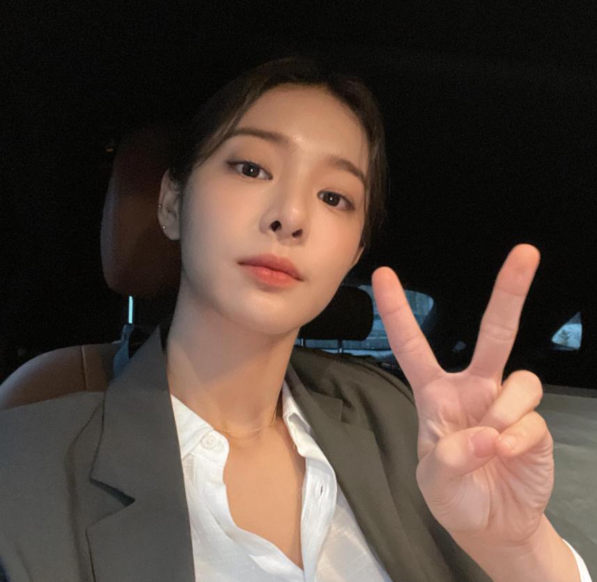 Bí quyết dưỡng da, giữ dáng của nữ phụ Hẹn Hò Chốn Công Sở-3