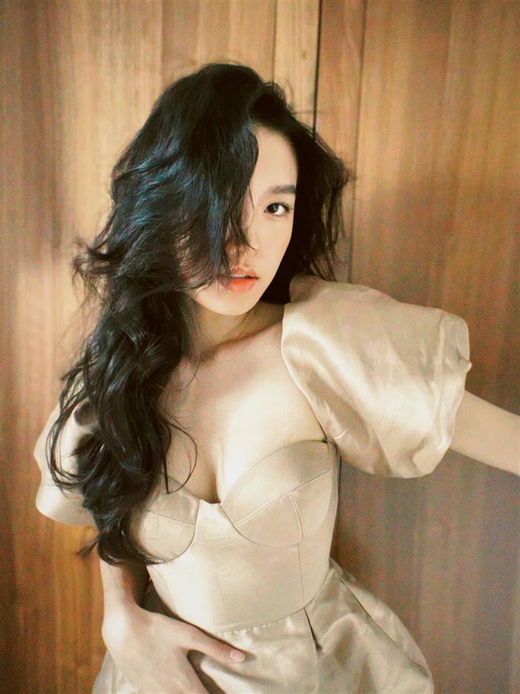 Doãn Hải My: Chuyển hướng style sexy quyến rũ sau khi âm thầm hẹn hò cùng Văn Hậu-11